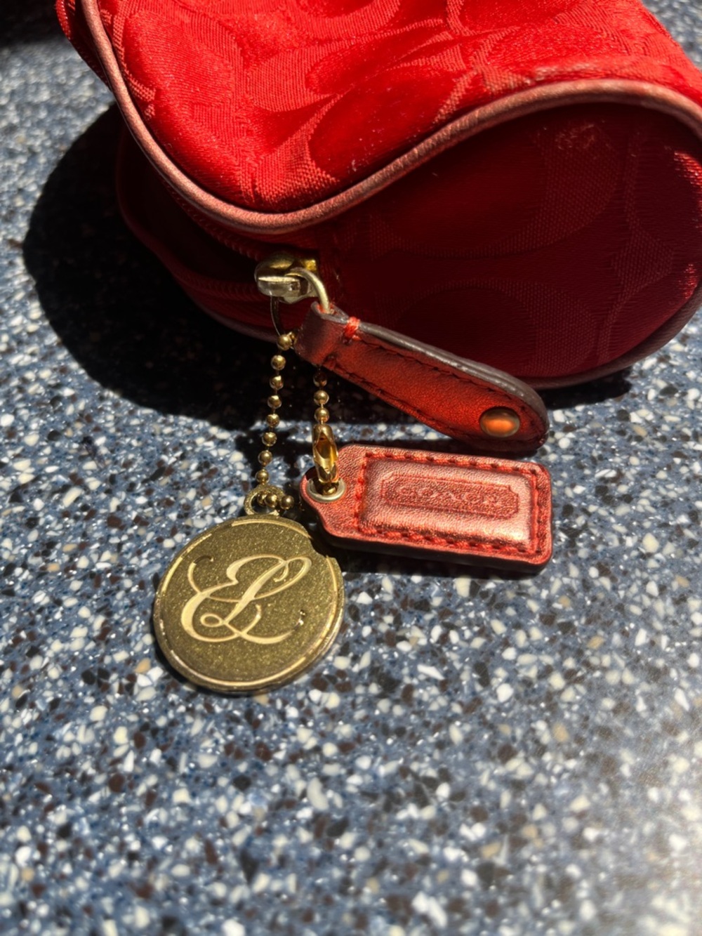 Coach Red Signature Jacquard Cosmetic Case with Gold Plaque - Picture 4 of 6